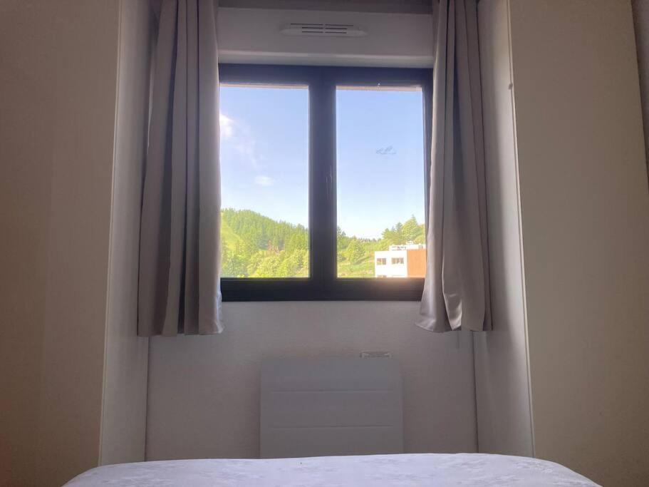 Superbe Appartement Avec Piscine Et Garage Péone Eksteriør bilde
